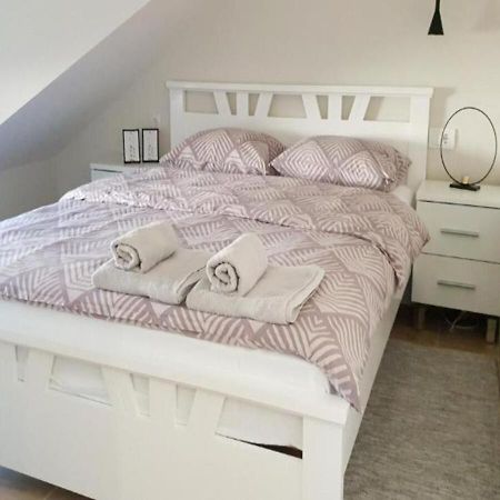 Lovely Apartments Free Street Parking Novi Sad Buitenkant foto