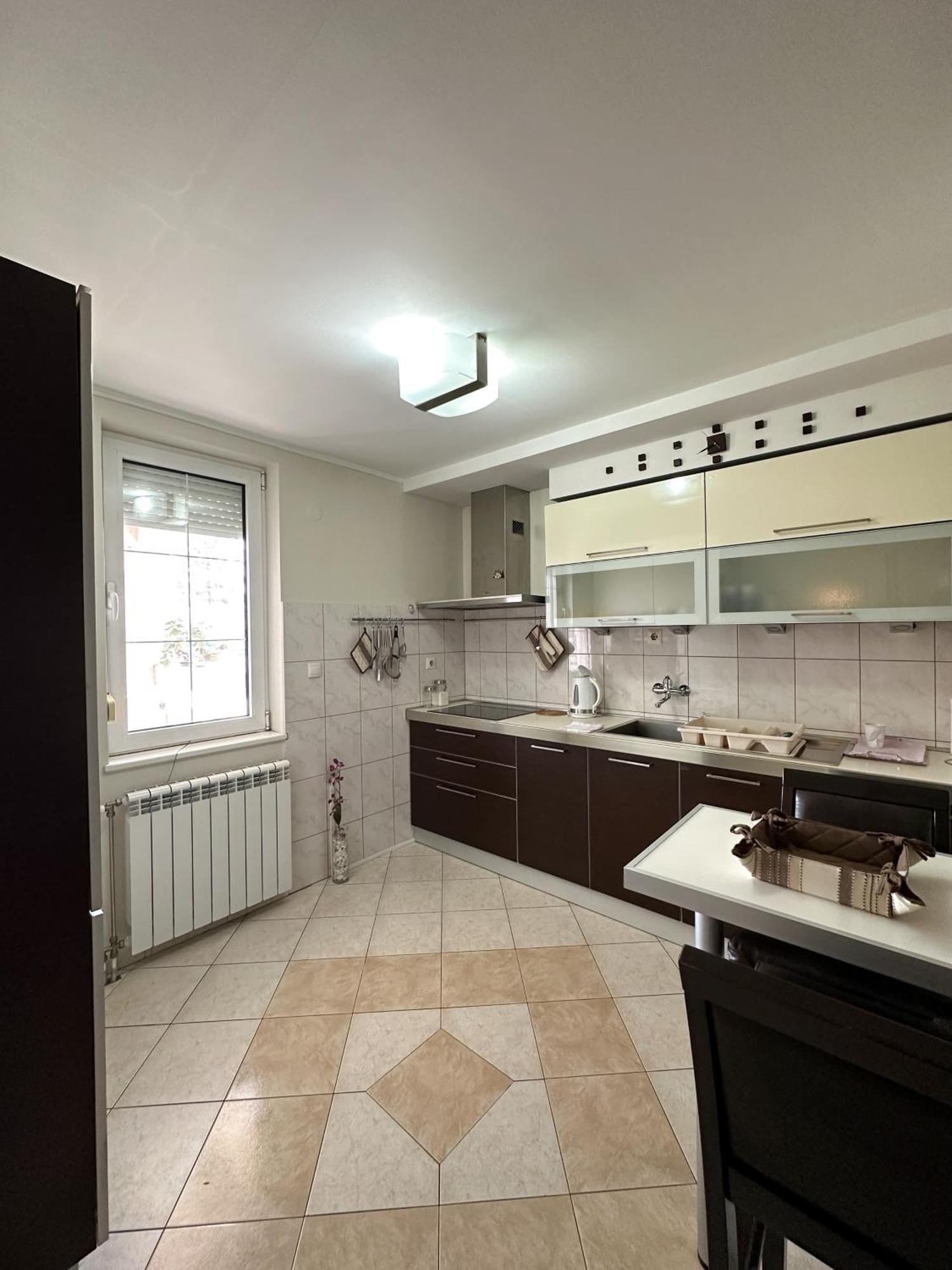 Lovely Apartments Free Street Parking Novi Sad Buitenkant foto